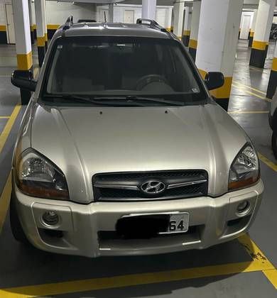 HYUNDAI TUCSON 2.0 MPFI GL 16V 142CV 2WD GASOLINA 4P AUTOMÁTICO